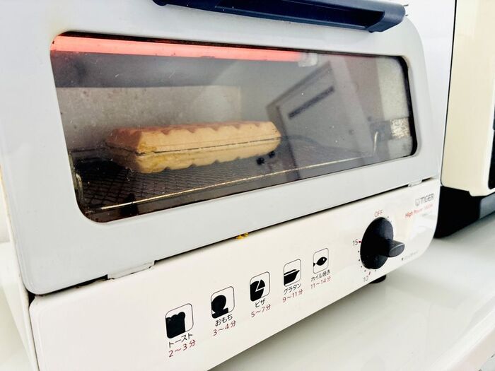 【禁断アレンジ】『チョコモナカジャンボ』は“焼く”と別物に！外カリ中とろの悪魔スイーツ誕生♡