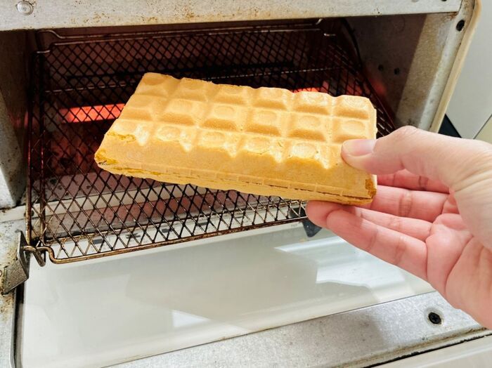 【禁断アレンジ】『チョコモナカジャンボ』は“焼く”と別物に！外カリ中とろの悪魔スイーツ誕生♡