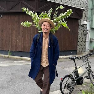 日用品図鑑：コンセプトプランナー・前村達也の愛用する〈Birkenstock〉Linz etc.