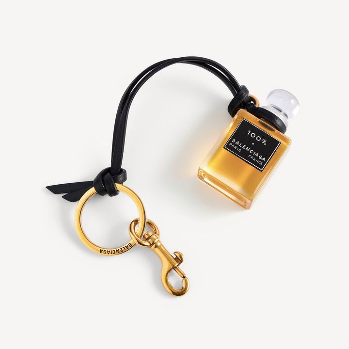 フレグランス ミニチュアボトルチャーム ￥69,300（予定価格）