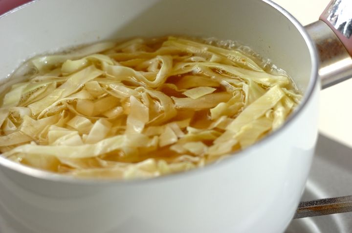 キャベツの巣ごもりスープの作り方1