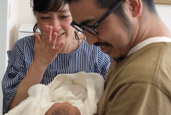 【写真・画像】2人の養子を迎えた元アイドル「赤ちゃんが私に気を遣ってる？」育児中の葛藤を明かす 1枚目