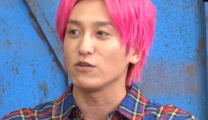 【写真・画像】EXIT兼近、髪をピンク色にした理由を告白「NEWSのまっすーが…」 1枚目