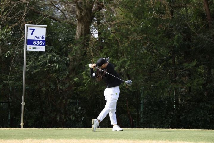 女子プロ界の“飛ばし屋3人”のスイングを解説！飛距離を伸ばすコツとは？