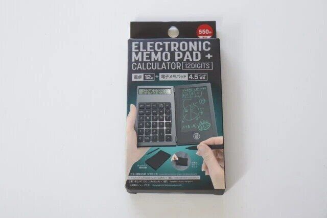 ダイソーのELECTRONIC MEMO PAD＋ CALCULATOR 12DIGITSのパッケージ