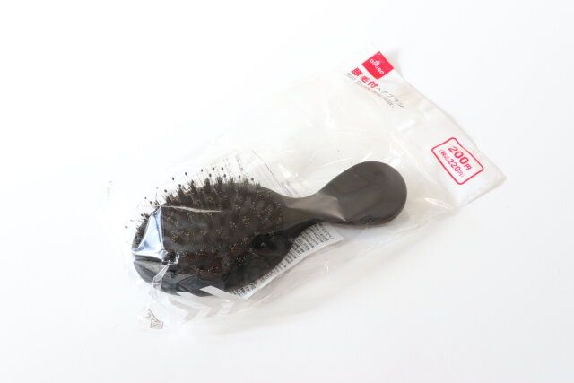 ヘアブラシ（豚毛付） ヘアケアグッズ