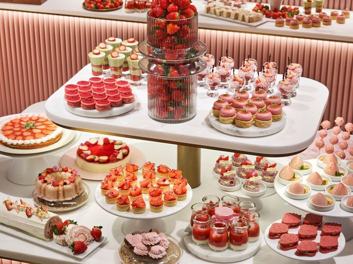 恋するいちごビュッフェ ～It’s Strawesome！～