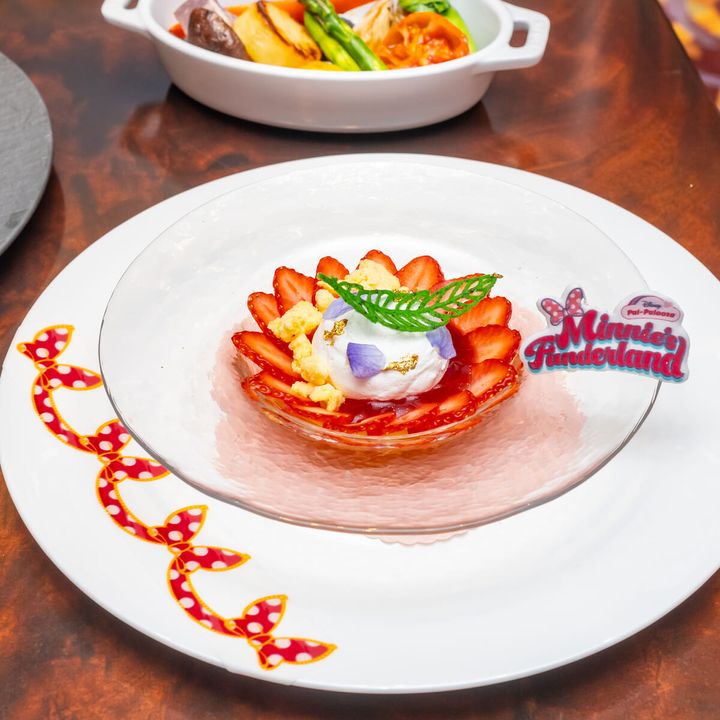 クレーム・ダンジュとシトラスゼリー ミカンのグラニテとともに