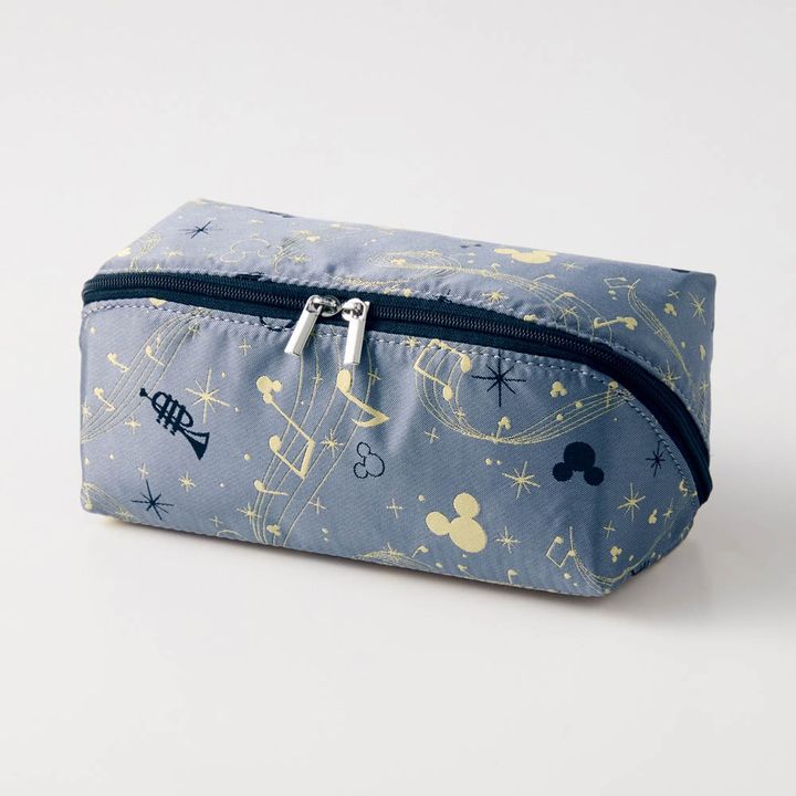 織り柄が美しいジャカード素材のがばっと開くポーチ ミッキーモチーフ