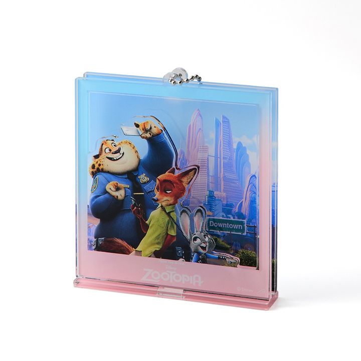 ２WAY仕様のフォトフレーム風アクリルキーホルダー 使用イメージ キーホルダー ダウンタウン