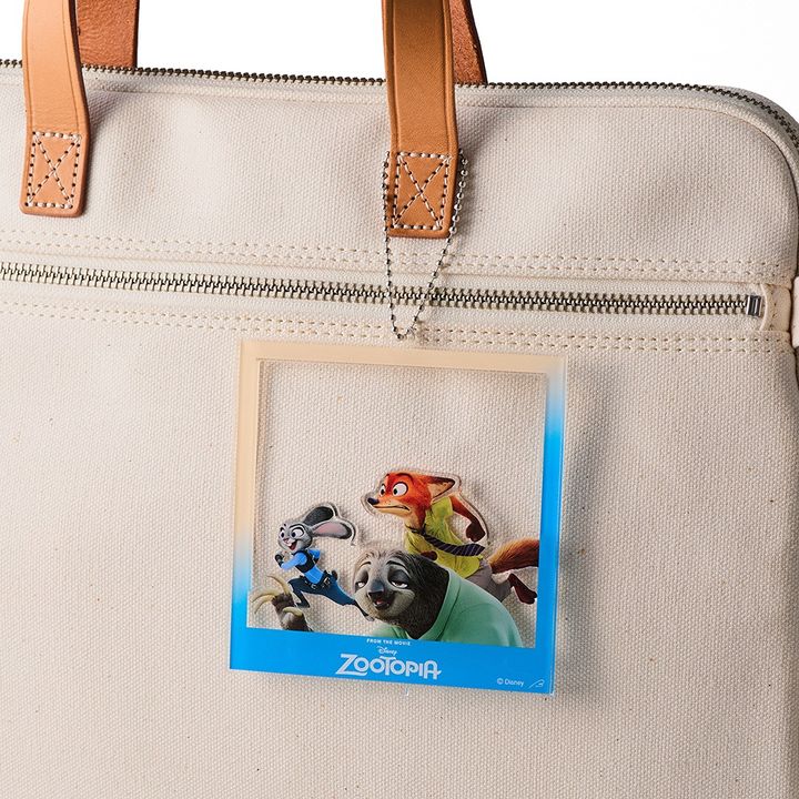 ２WAY仕様のフォトフレーム風アクリルキーホルダー 使用イメージ キーホルダー