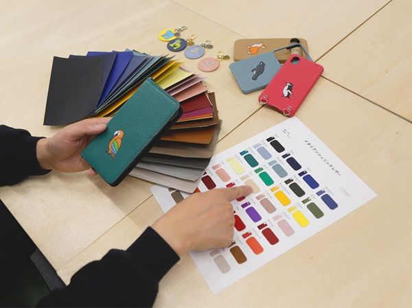 108種の動物から選べる「アドベンチャーワールド」コラボのスマホケースが誕生！