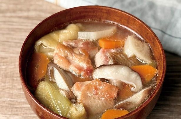 野菜不足を感じた時やダイエット時のメインスープに （C）もこ／KADOKAWA