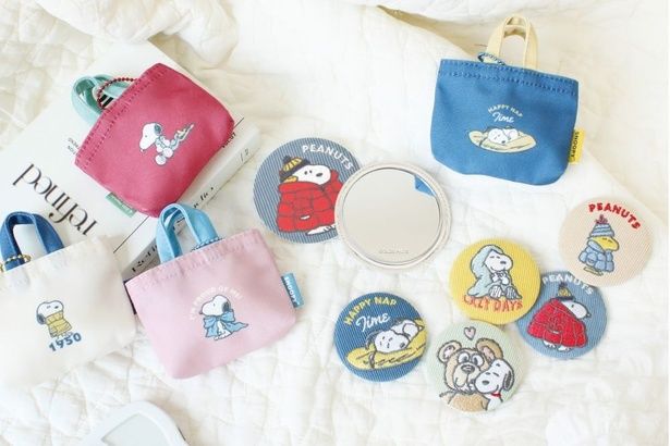 「シークレットトート型マルチケース」(1点880円)、「シークレットコーデュロイ刺繍缶バッジ」(1点880円)、「コーデュロイ刺繍缶ミラー」(990円)