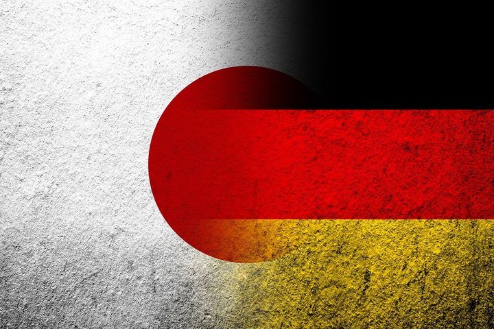 日本の国旗とドイツの国旗