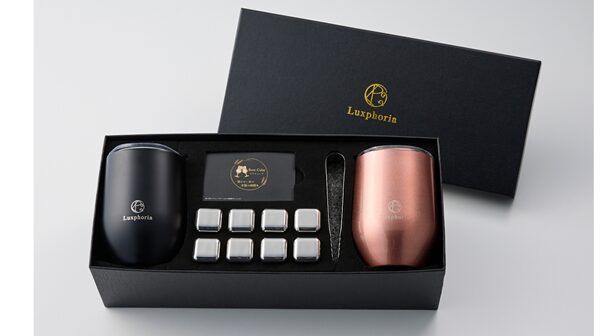 溶けない氷「ビアキューブ」とタンブラーを組み合わせたペアギフトが登場