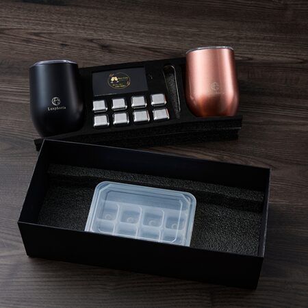 溶けない氷「ビアキューブ」とタンブラーを組み合わせたペアギフトが登場