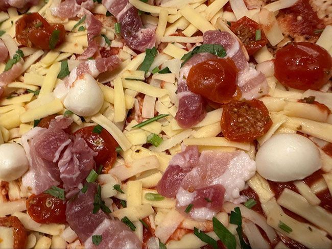 「パンツェッタ＆モッツァレラ」の具材や味はどう？