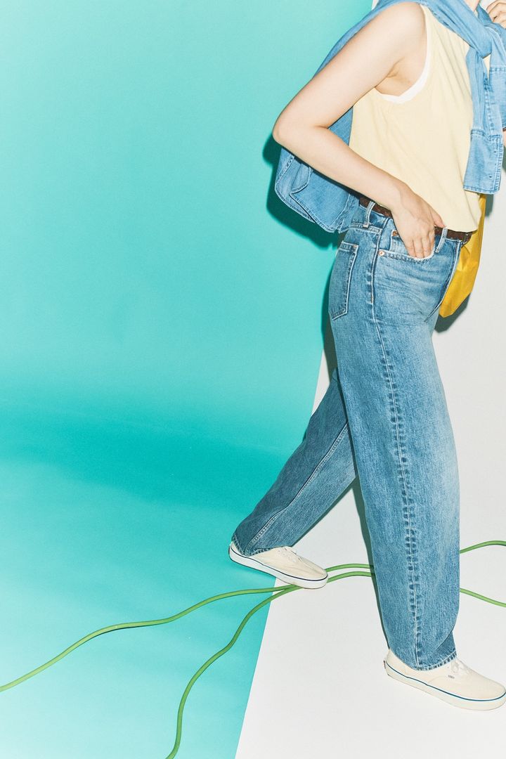 バレルレッグジーンズの「バレル」ってどんなシルエット？【お洒落さんのためのファッション用語辞典 vol.110】