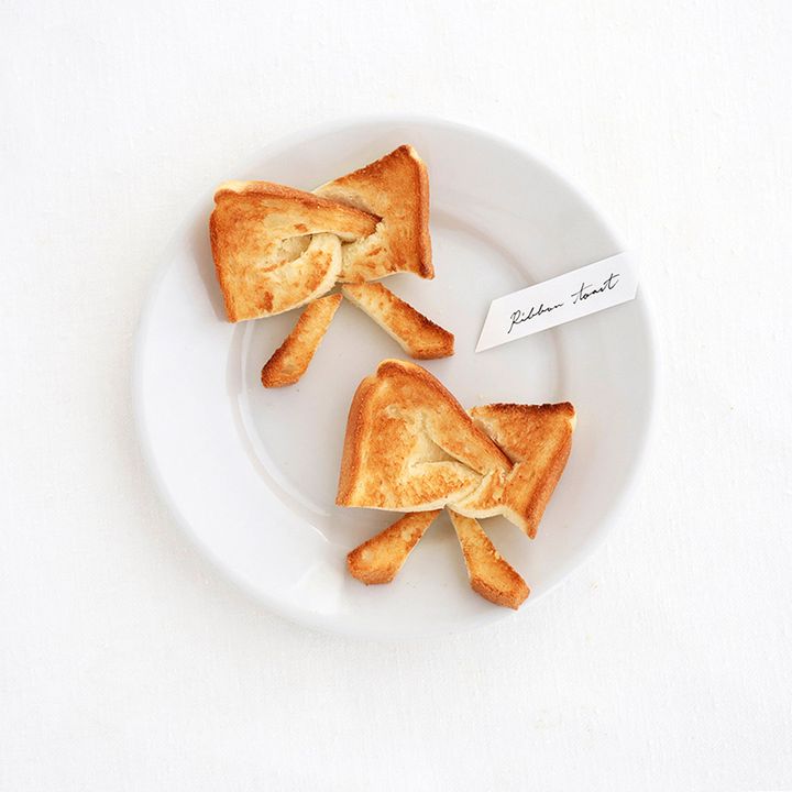 可愛い見た目で子どもも喜ぶ！ 簡単リボントーストのつくり方