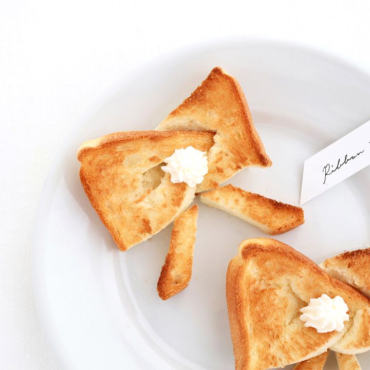 可愛い見た目で子どもも喜ぶ！ 簡単リボントーストのつくり方