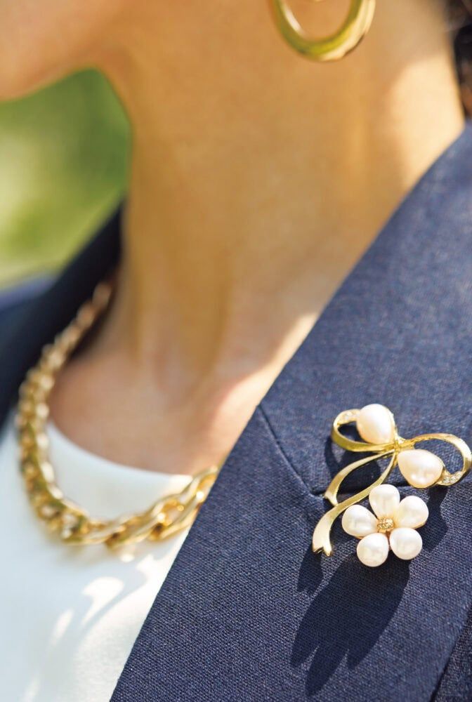 ブローチはシーイン