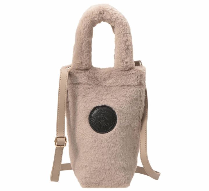 「ボトルショルダーバッグファーベージュ」2950円 サイズ：縦230×横165×奥行90mm 