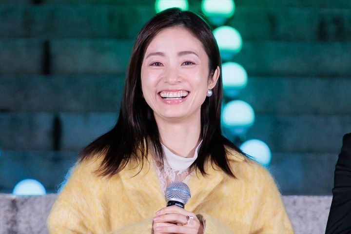 上戸彩、映画『ズートピア２』 ZOOJOJI大ヒット祈願イベントに登場 クランクイン！ width=