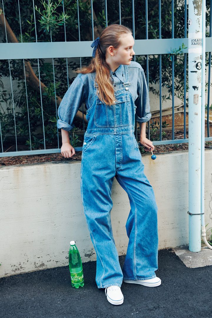 カジュアルなスタイルがおしゃれで品のあるレディなスタイルに。リボンのあるコーデ6選