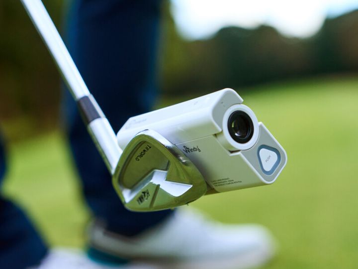 その場で風速・風向を実測！世界初の機能を搭載した距離計測器