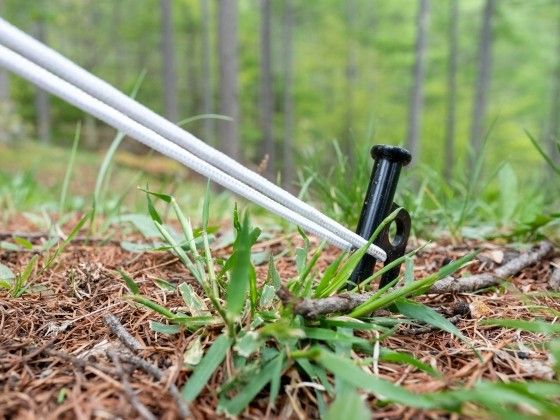 驚異の1,780円！ワークマンの“暖かくてすぐ履ける”シューズが日常使いにも便利すぎる