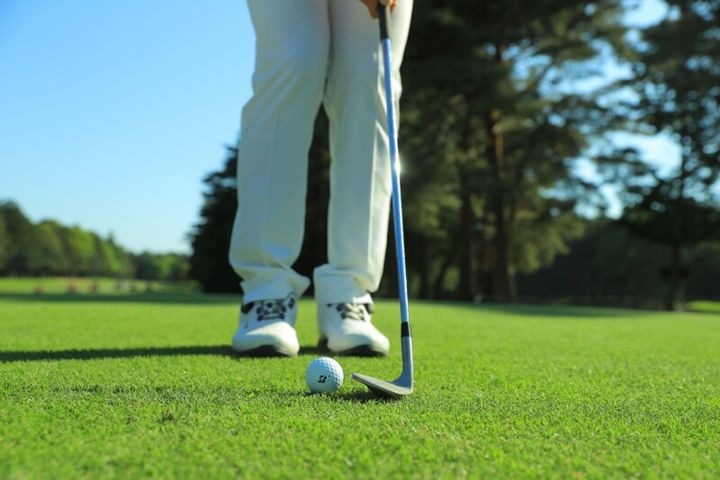 クラブの芯をとらえて真っすぐ飛ばす方法！プロ4人が気をつけていることとは？