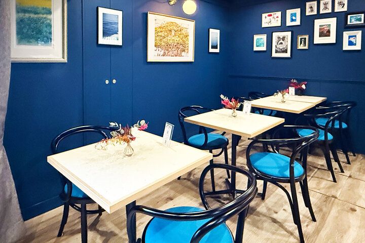 黒と白のスワンスイーツに心ときめく♪ ゆったりランチも楽しめる麻布台の紅茶専門店「ナナシアン」