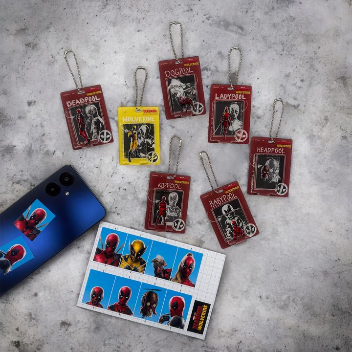 「デッドプール＆ウルヴァリン」ブリスター風アクリルキーチェーン/証明写真風ステッカー