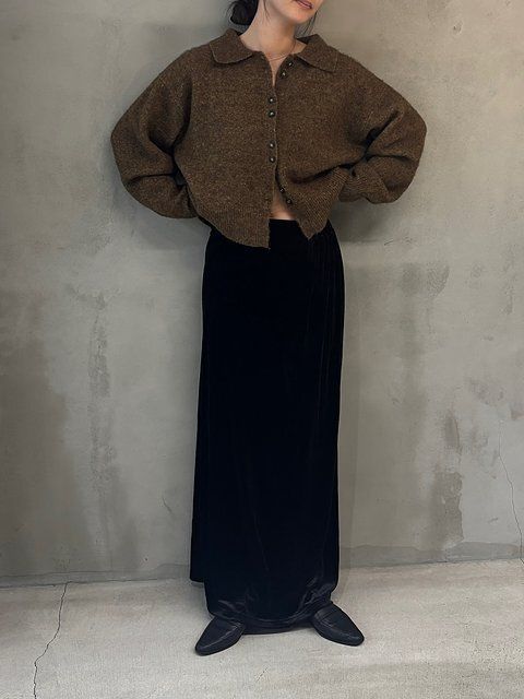 黒ロングスカートコーデ2