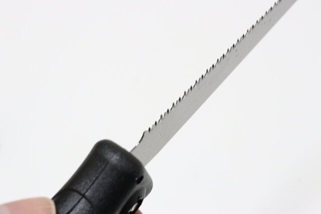 サヤ付のこぎり（塩ビ・プラ切りタイプ） アサリ構造