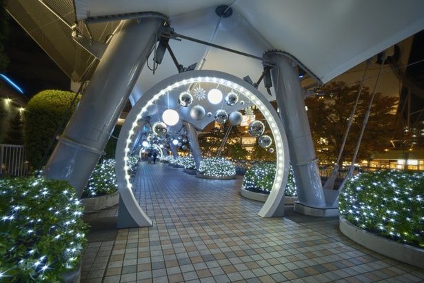 「SPARKLE TUNNEL」