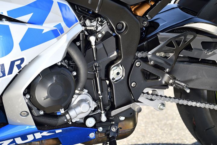 【Historic Bikes／SUZUKI GSX-R1000R ABS】直4等間隔爆発エンジンの魅力