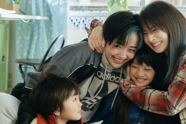 『ナイトフラワー』は11月28日(金)より公開 [c]2025「ナイトフラワー」製作委員会