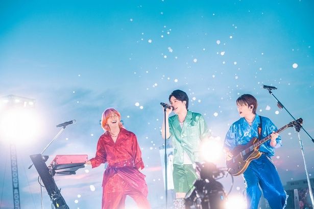 デビュー10周年を記念して2025年7月に行った野外ライブを映像化した『MGA MAGICAL 10 YEARS ANNIVERSARY LIVE ～FJORD～ ON SCREEN』 [c]2025 UNIVERSAL MUSIC LLC