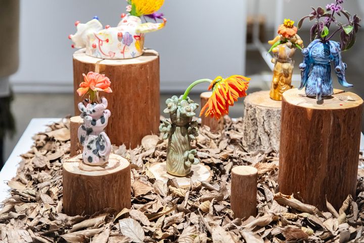 『きのせい』で展示中の陶器作品。