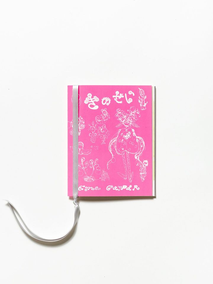 本展に際して作られたZINE（作品集）は、展示会場で販売中だ。