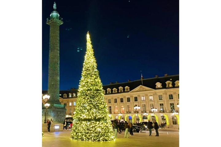 【2025年最旬】パリのクリスマスがすごい！現地のイルミネーションを最速で実況。パリ在住30年のライターが案内