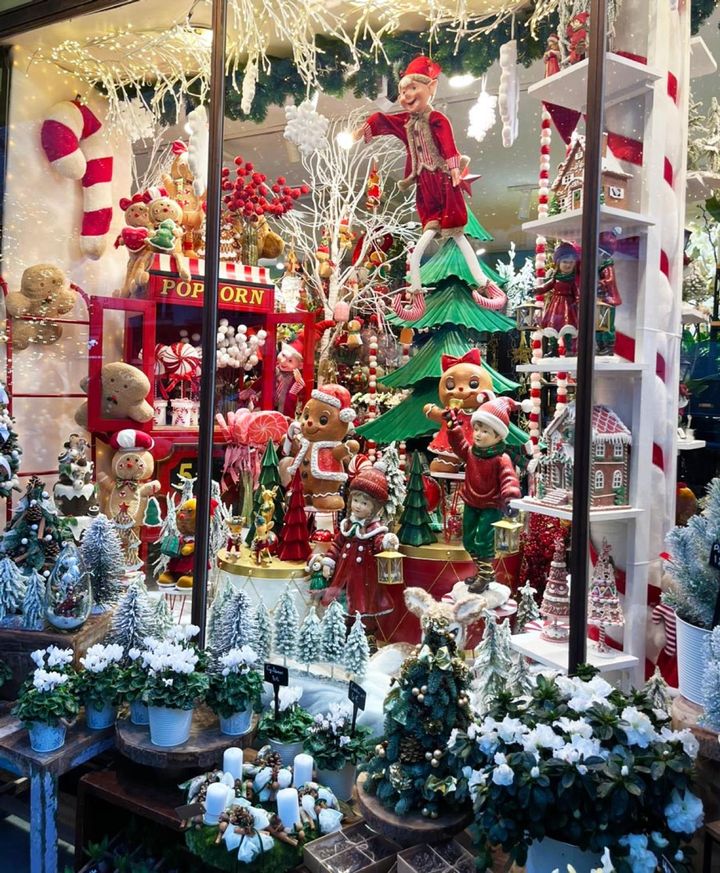 人形たちも楽しそう！