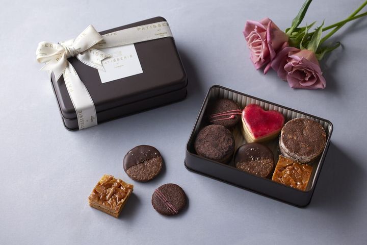 バレンタインクッキー缶