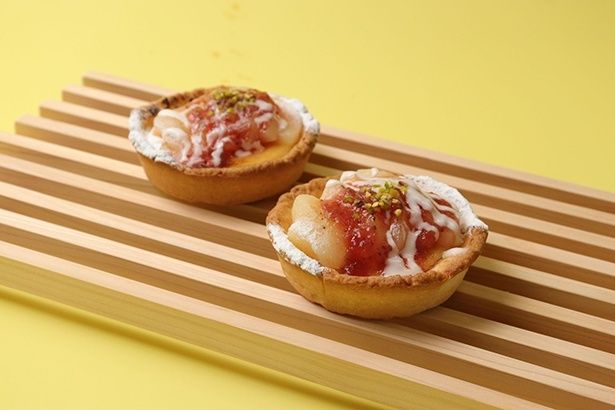 旬のル レクチェとベリーのタルト