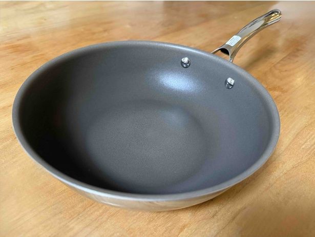 コレールのフライパン（ウォックパン24cm）