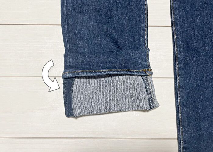 針や糸、テープも不要！【パンツの裾上げ】が今すぐできる裏ワザ。いざという時に覚えておくと便利ですよ♪