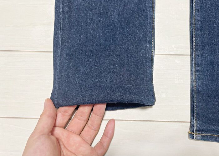 針や糸、テープも不要！【パンツの裾上げ】が今すぐできる裏ワザ。いざという時に覚えておくと便利ですよ♪