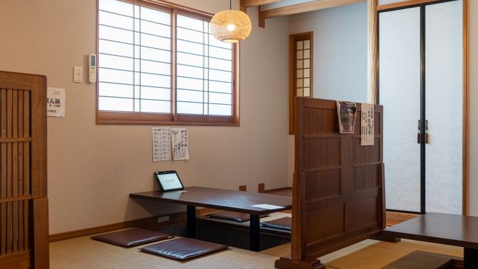 塚本鮮魚店 本店 掘りごたつ席